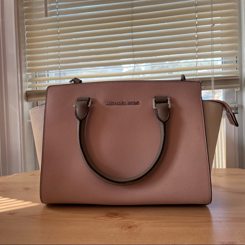 MICHAEL KORS leather bag (hand or crossbody)